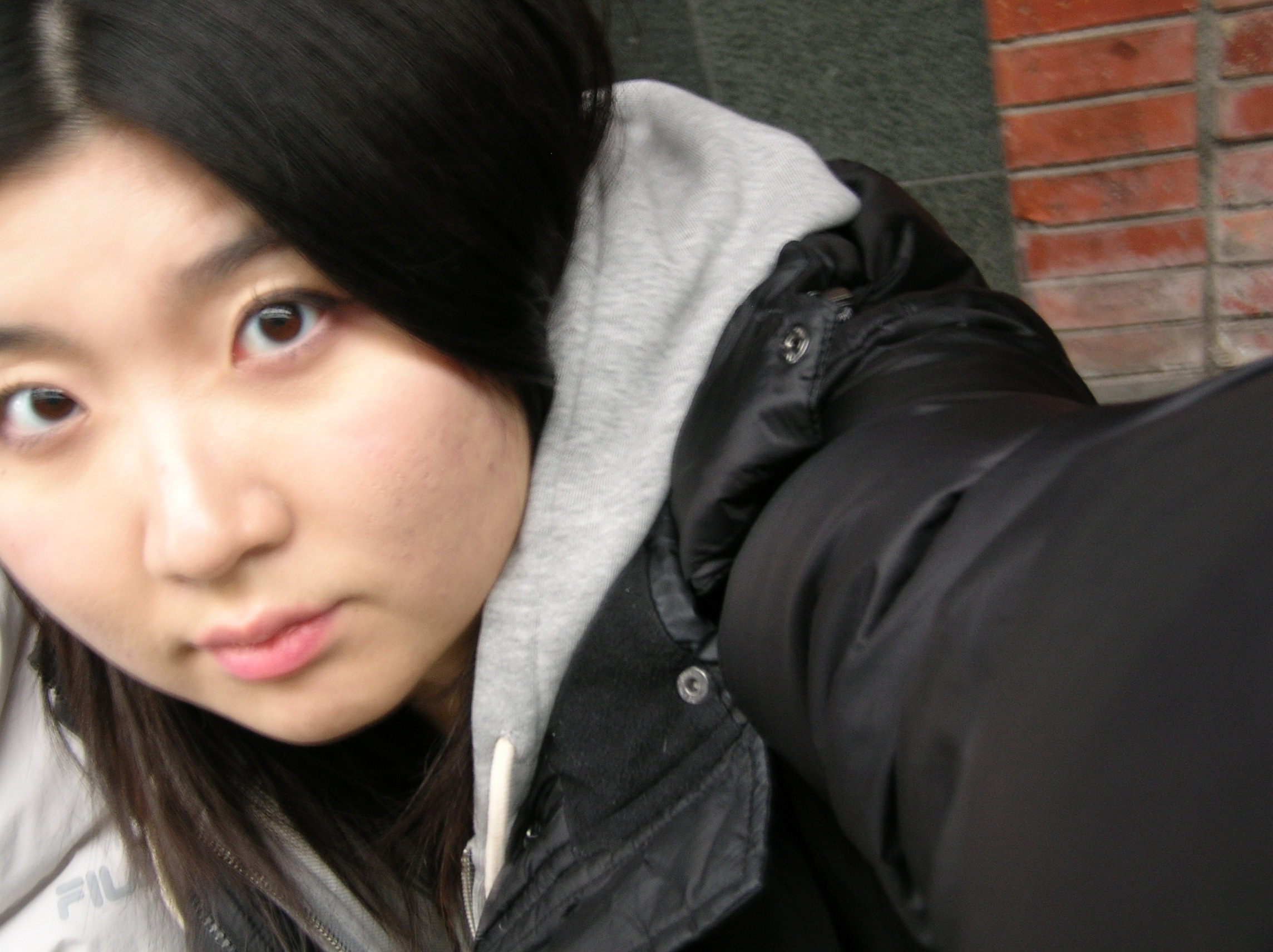 김서은이 디지털카메라로 촬영한 셀피